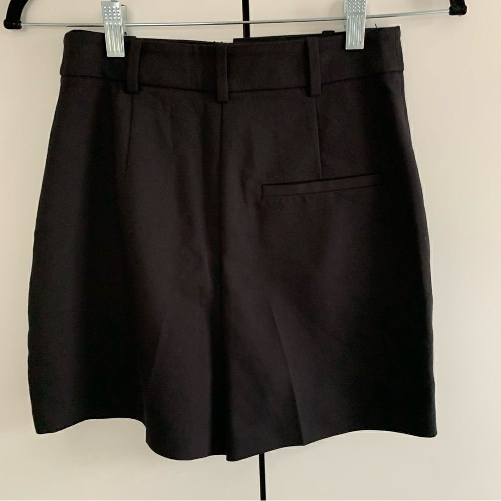 ZARA High Waisted Button Shorts - Picture 6 of 8